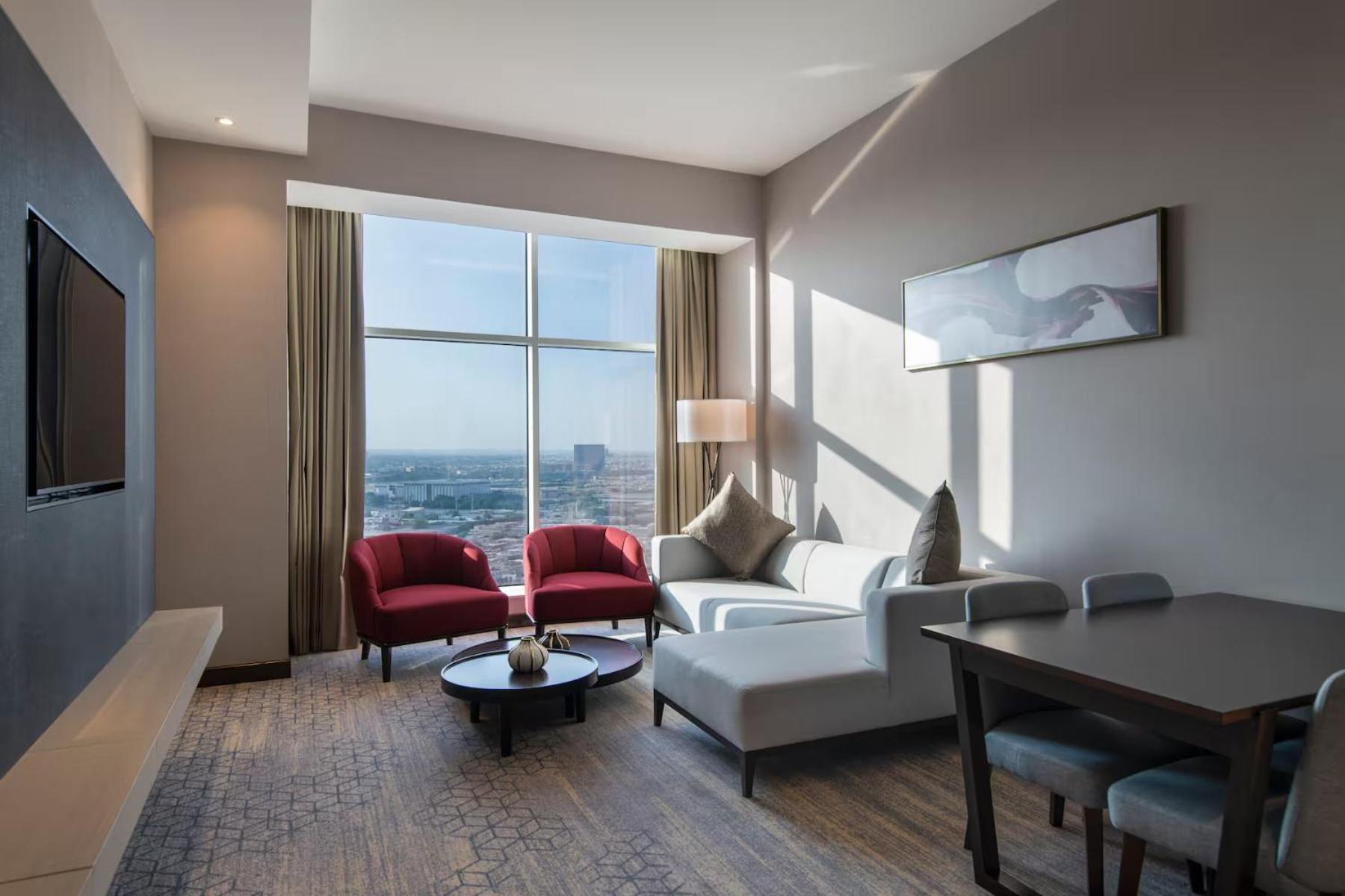 Ramada By Wyndham Riyadh King Fahd Road Екстер'єр фото