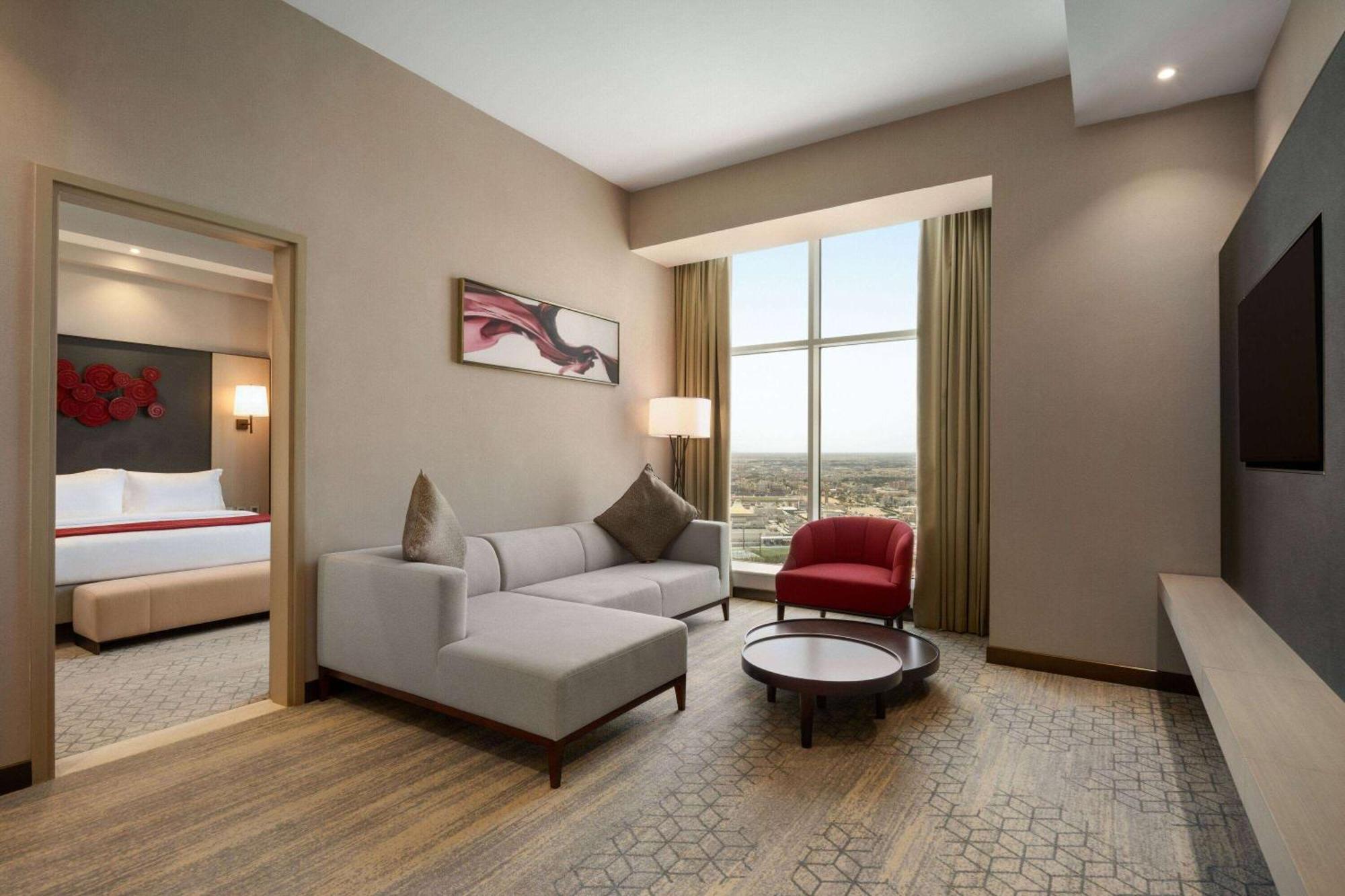Ramada By Wyndham Riyadh King Fahd Road Екстер'єр фото Suite